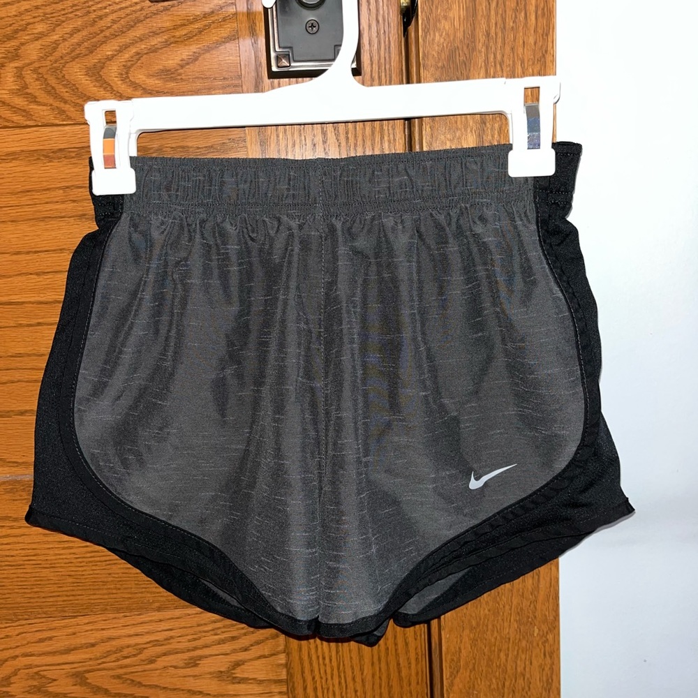 Nike Women’s Tempo Brief-Lined Running Shorts